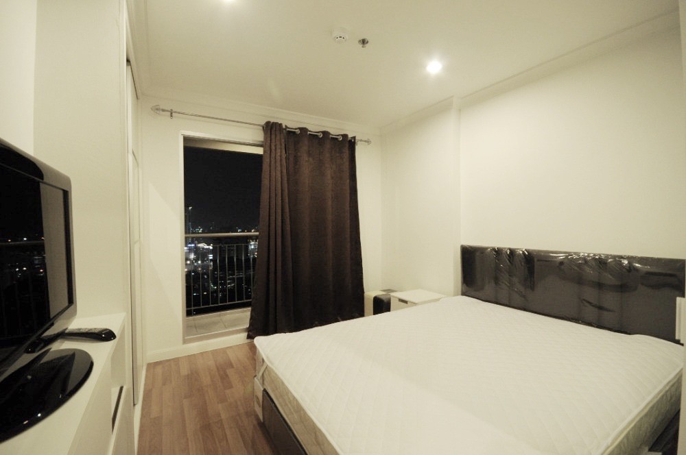 For RentCondoRama9, Petchburi, RCA : 🔥🔥⚡️ Update today. For rent, Lumpini Place Rama 9 - Ratchada near #MRT Rama 9 🌵 Please inform the property code via Line 🟣2302-167
