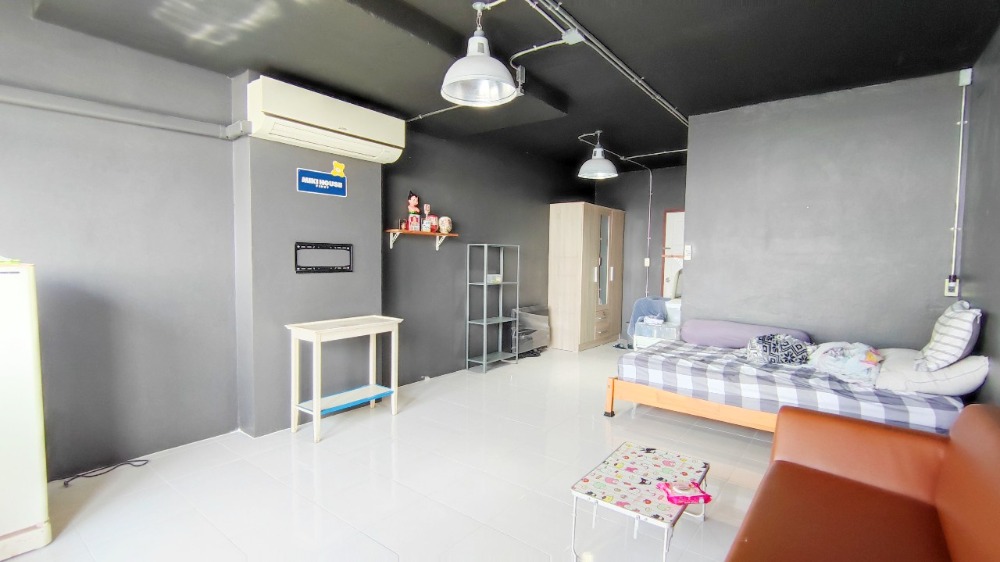 ขายคอนโดรัชดา ห้วยขวาง : ขาย คอนโด รัชอาภา ทาวเวอร์ ห้อง Studio 33.5 ตร.ม. ชั้น 14 บนสุด ซ. รัชดาภิเษก 32 วิวโล่ง ระเบียงกว้าง ใกล้ MRT ลาดพร้าว
