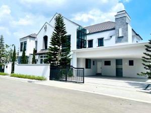 ให้เช่าบ้านพัฒนาการ ศรีนครินทร์ : “ SUPER Big and Ready to Move in House Saphan Sung Zone “