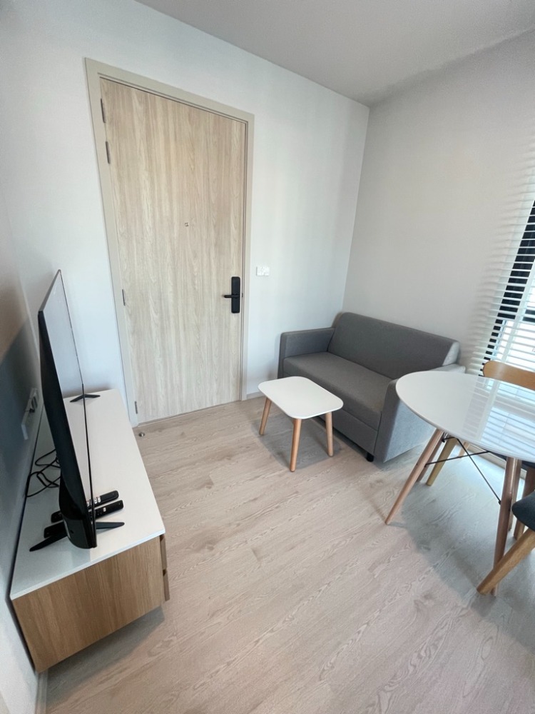ให้เช่าคอนโดบางนา แบริ่ง ลาซาล : Owner post 'For rent' Nue Noble Centre bangna Floor 6 25.87 SQ.M Agent accepted.