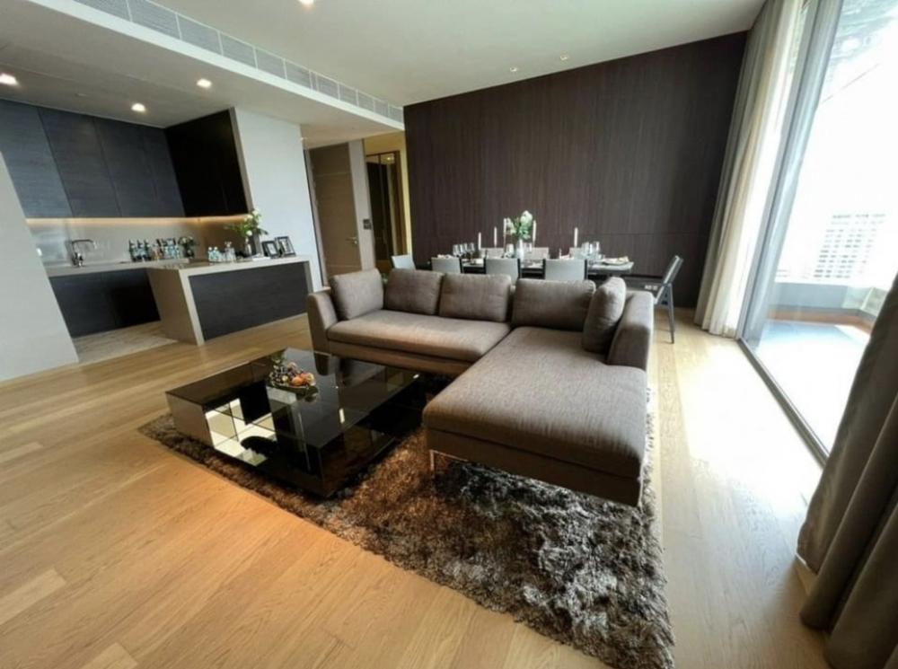 ให้เช่าคอนโดสีลม ศาลาแดง บางรัก : Rental : Saladaeng One , Silom BTS , 2 Bed 3 Bath , 118 S.qm , 24th Floor