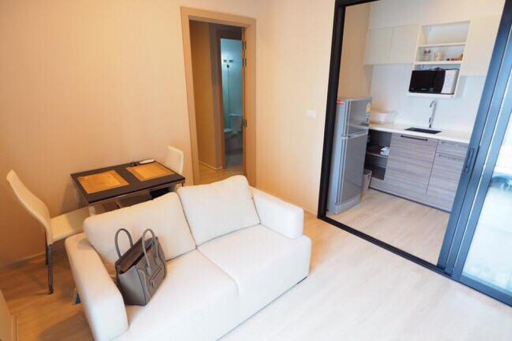 For SaleCondoRama9, Petchburi, RCA : Condolette midst rama9 for sale, 1 bedroom, 35 sqm, 11th floor, partition room south corner room Asoke-Sukhumvit city view, fully furnished, opposite Central rama9, G tower, Unilever tower, The Nine Tower, Fortune Tower and near MRT Rama 9 5.5 minus * Pri