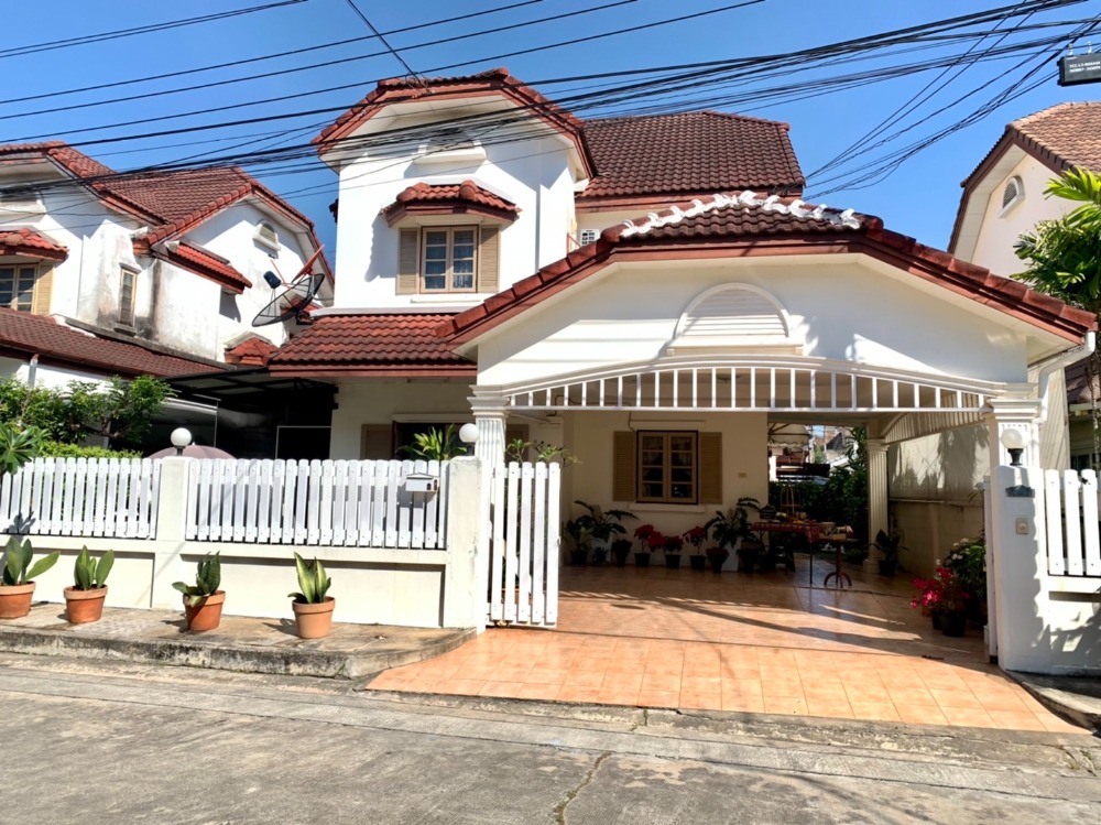For RentHouseMin Buri, Romklao : For rent, Baan Thararom, Ramkhamhaeng 150, 4 bedrooms, very beautiful.