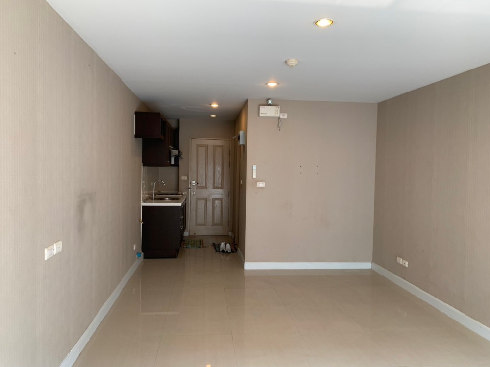 For SaleCondoThaphra, Talat Phlu, Wutthakat : Condo for sale, Metro Park Sathorn, cheap, ready to move in. There are many rooms to choose from.