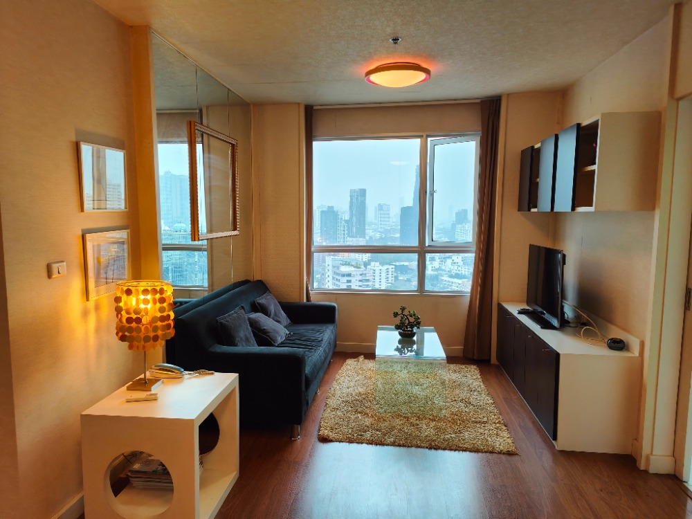For SaleCondoSukhumvit, Asoke, Thonglor : Condo for sale, One X Sukhumvit 26, only 500 m. from bts Phrom Phong, near Emporium. EmQuartier, room 50 sq m, floor 27, clear view, 6.29 million, interested 097 - 465 5644 T.C HOME
