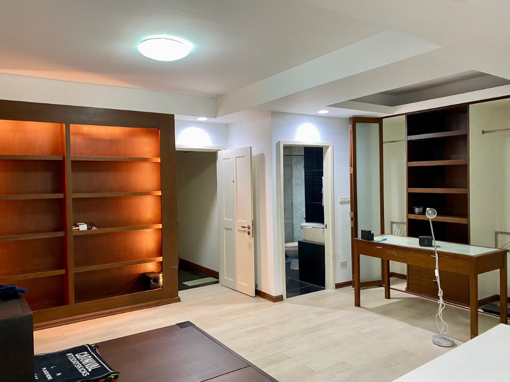 For SaleTownhouseKasetsart, Ratchayothin : Townhouse for sale Ladprao Wang Hin behind the corner, 4 floors, good condition, interior decoration