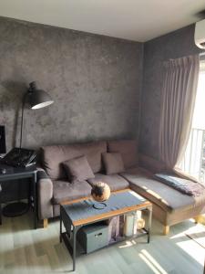 For SaleCondoSathorn, Narathiwat : Urgent sale, beautiful room, special price, The Key Sathorn-Charoenrat, 37th floor, Rama 3 view.