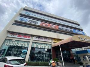 For RentShowroomRama9, Petchburi, RCA : Rent a showroom Next to Rama 9 main road, parking for 20 cars, suitable for making a car showroom, electric car, tire, mattress showroom