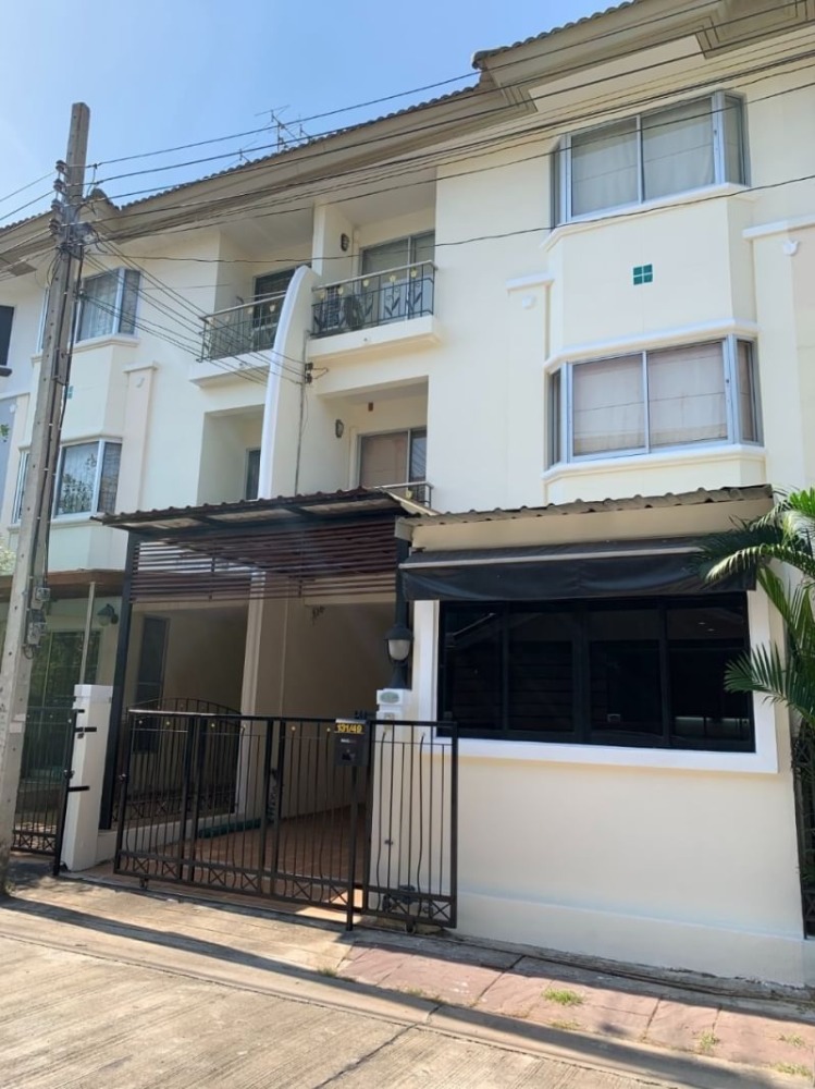 For SaleTownhouseYothinpattana,CDC : Urgent!!! Sale 3-storey townhome, Supalai Ville, Ekkamai-Ramintra, near the Ramintra Expressway, Soi Nuanchan 64 (or Ramintra 40 intersection 8)