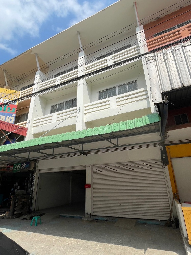 For SaleShophousePathum Thani,Rangsit, Thammasat : Commercial building for sale, Talad Thai, 3 floors and a half, 2 rooms, 2 rooms, Khlong Sam, Khlong Luang, Pathum Thani