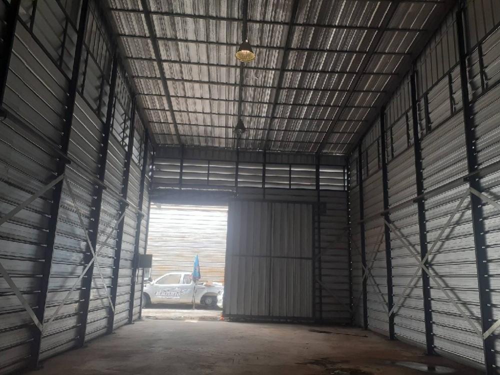 For RentWarehouseKaset Nawamin,Ladplakao : Ladprao warehouse for rent, size 100 sq m. or more