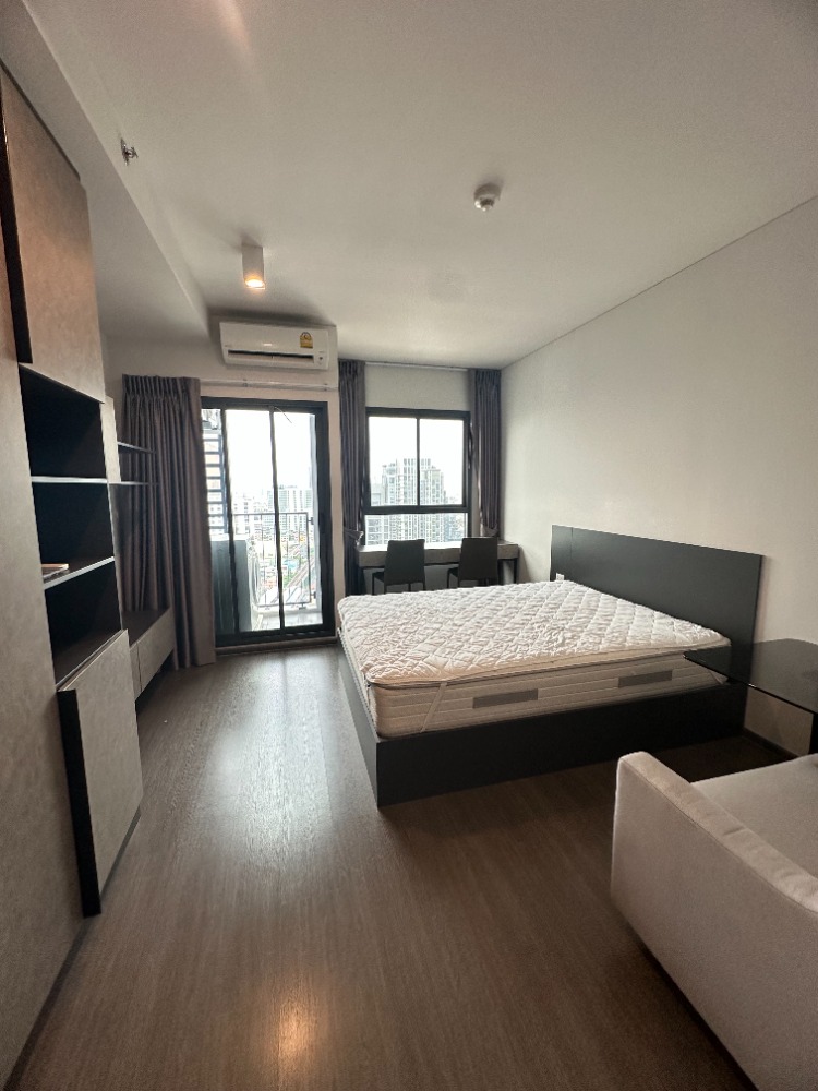 For RentCondoSapankwai,Jatujak : Condo for rent, Ideo Phahol Chatujak 1Bed 14,000 City View, fully furnished and electrical appliances. You can make an appointment to see the real room every day.