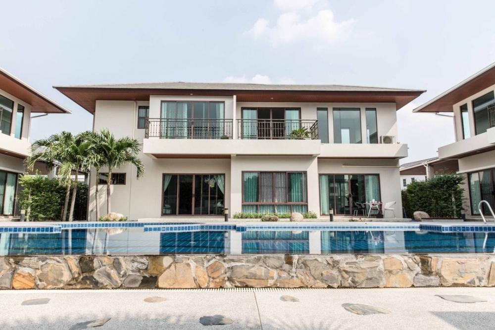 ให้เช่าบ้านพระราม 9 เพชรบุรีตัดใหม่ RCA : Rental : Pool Villa House in Rama 9  , 12 Beds 15 Bath + 3 Maid Room , 1200 sqm , 400 sqm 🔥🔥 Rental Fee : 790,000 THB / Month 🔥🔥#Officerental  #Houserental #Condorental #Fullfurnished#Electricity#PSLiving📌Refrigerator📌Airconditioner📌Microwave📌Water Heater