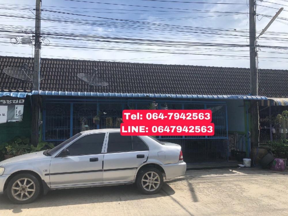 For SaleTownhouseChachoengsao : Two townhouses for sale next to each other, total 50 sq m., 1.15 million each, very cheap, Maleewan, Tha Khai, Chachoengsao.