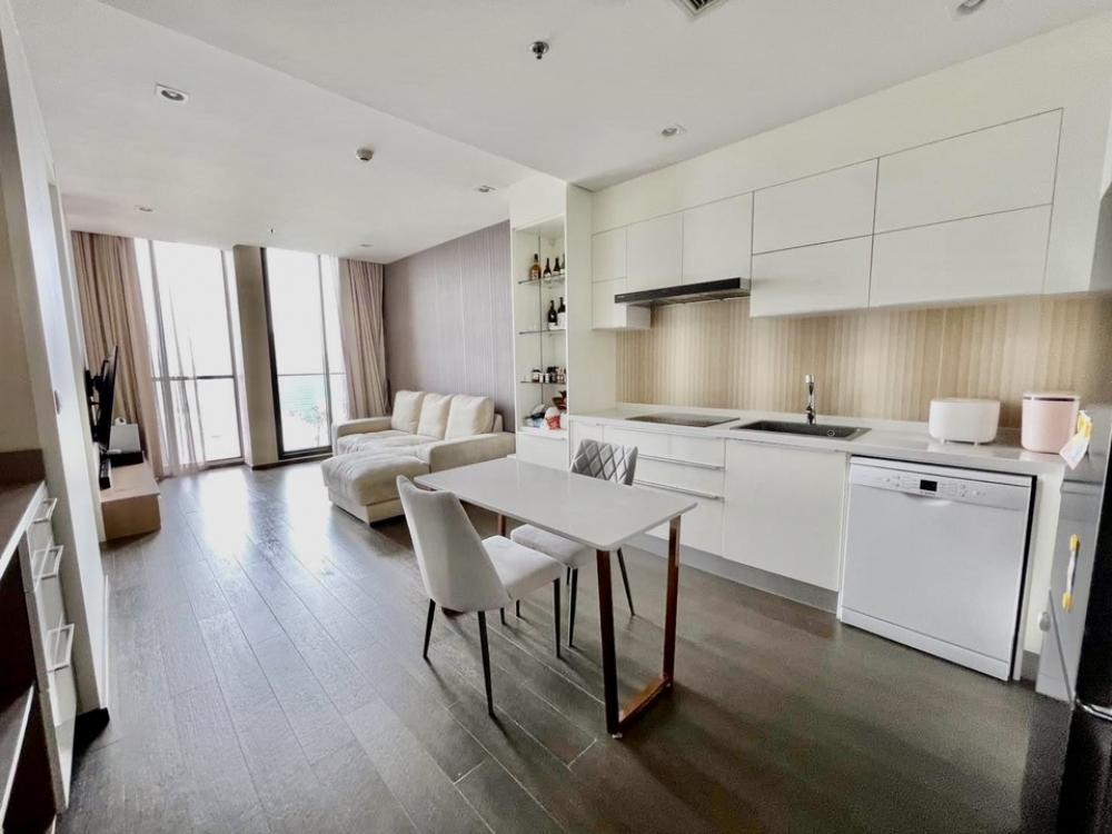 For RentCondoWitthayu, Chidlom, Langsuan, Ploenchit : ❤️❤️ Condo for rent - Noble Ploenchit, interested line/tel 0859114585 ❤️❤️ Rent 2 bedrooms, 1 bathroom ￼ Noble Ploenchit Condo 70sqm, 31st floor, buy it yourself, but there is a reason to go abroad for a long time - South window east Natural light in the 