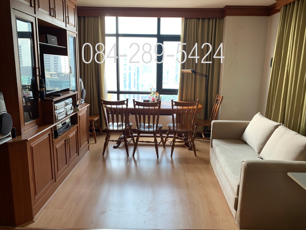 For SaleCondoRatchathewi,Phayathai : Condo for sale Phayathai Place , size 60 square meters, 2 bedrooms, sale with parking for 1 car , near BTS Phayathai and Airport Link Phayathai