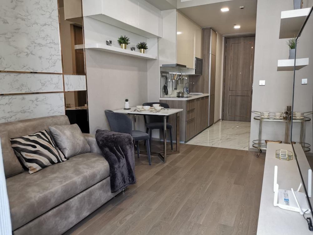 ให้เช่าคอนโดสุขุมวิท อโศก ทองหล่อ : ✅ ให้เช่า - CELES Asoke , Super Luxury 1 bedroom 1 bathroom Rare item ตกแต่งสวยครบ รับวิวดี พร้อมเข้าอยู่