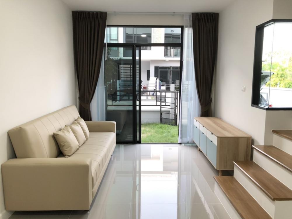 For RentTownhouseNawamin, Ramindra : (For rent) Townhome Pleno Phahon-Watcharaphon 2, next to Permsin-Saimai Road, fully furnished, ready to move in, near BTS Bhumibol Hospital and Sukhaphiban 5 Expressway.