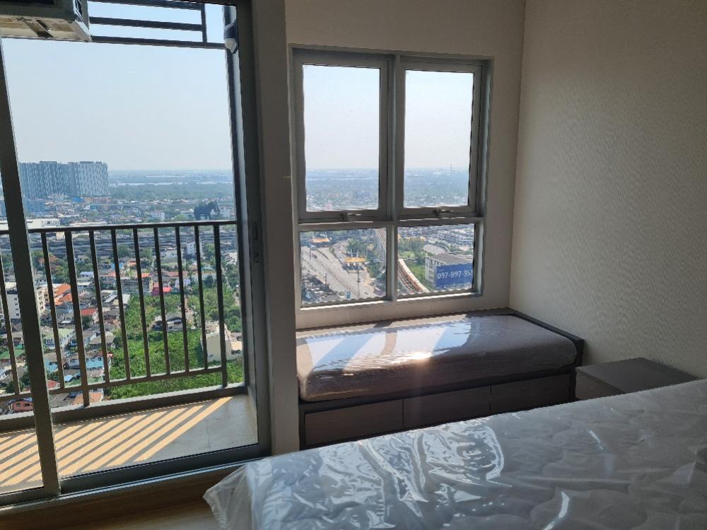 For RentCondoSamut Prakan,Samrong : The owner rents a beautiful view, a beautiful room on the 29th floor, rent it yourself, reduce the price, contact the owner Wanchai 0922810178