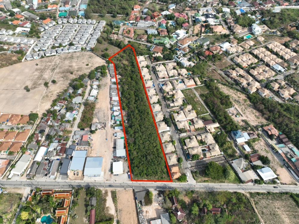 For SaleLandPattaya, Bangsaen, Chonburi : Land for sale, 8 rai, located in Pattaya, Bang Lamung District, Nong Prue Subdistrict, Chonburi Province, 7 million per rai, total 56 million baht.