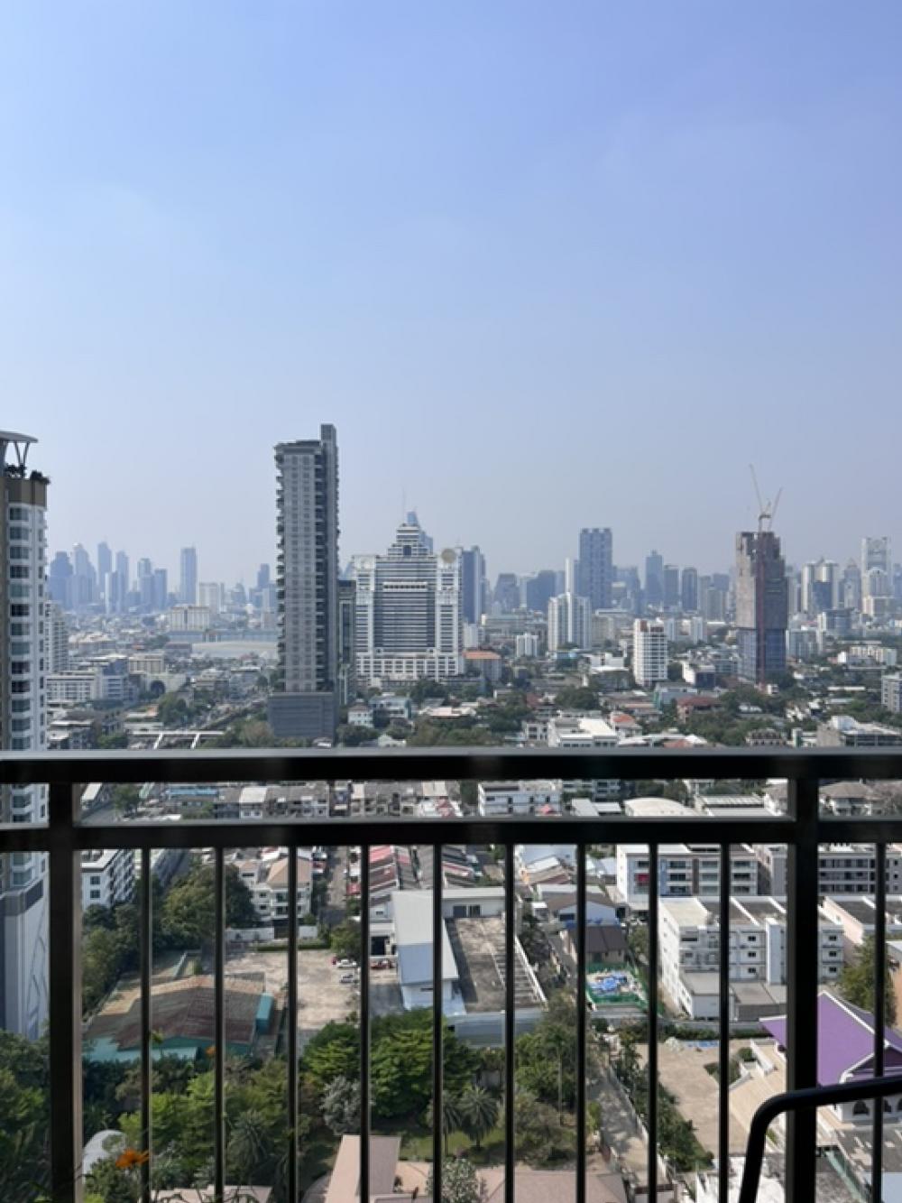 ขายคอนโดสาทร นราธิวาส : For sale Supalai Lite Ratchada - Naradhiwas - Sathon Type 1 BR. 56.37 Sqm. Corner unit Floor 25th.
