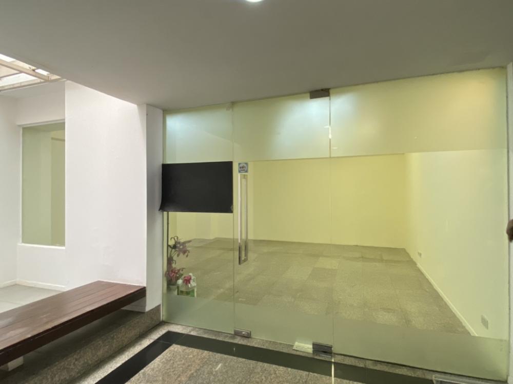 For RentOfficePattanakan, Srinakarin : Rent space 25 sq m. Wang Dek Srinakarin Building, 1st floor