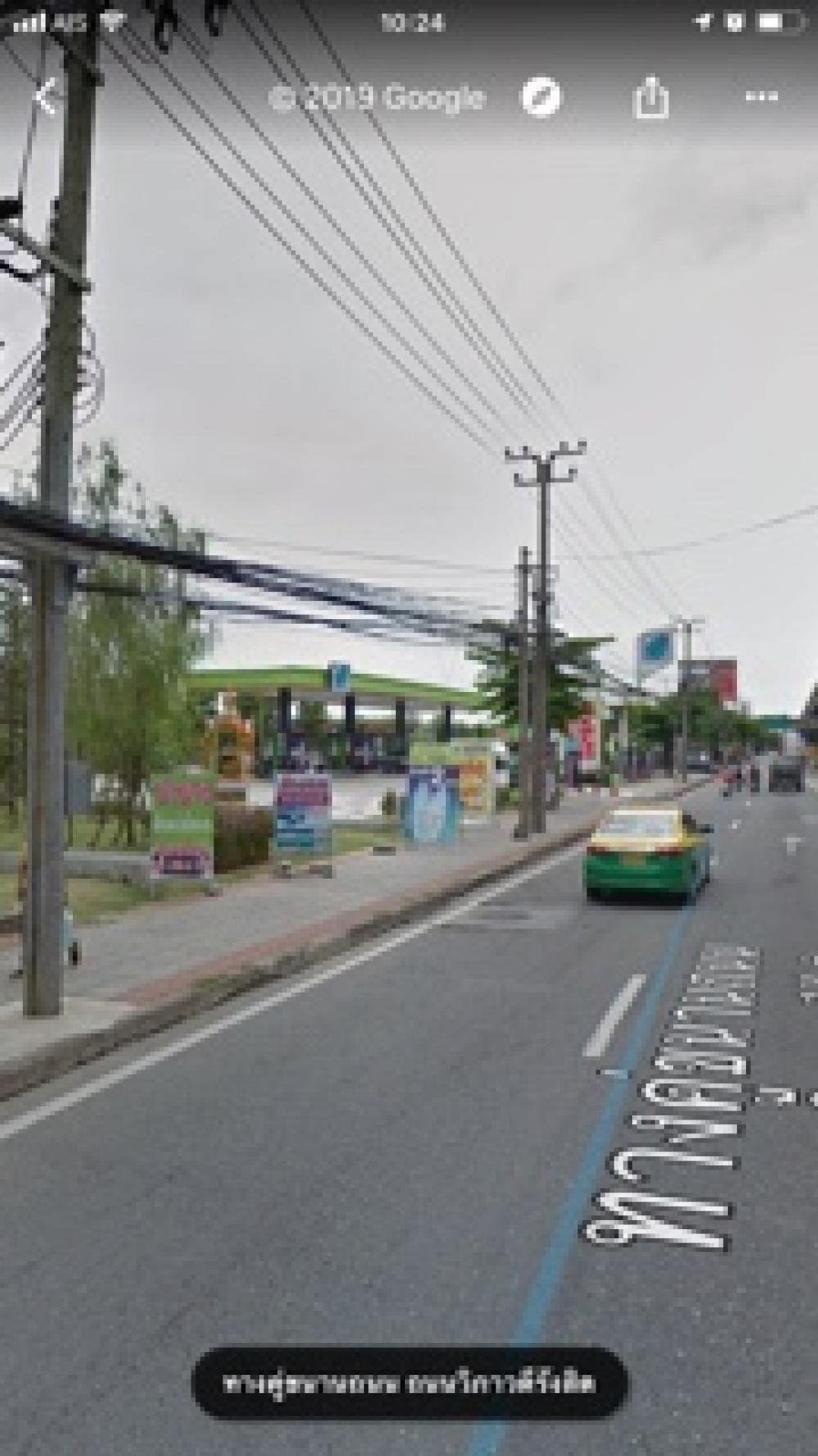 For RentLandVipawadee, Don Mueang, Lak Si : Land for rent, 2 rai, wide frontage, with office buildings and staff housing Near Don Mueang Airport (150 meters away from Vibhavadi Rangsit Road) or share for rent (Land for rent 2 rai near Donmuang Airport)