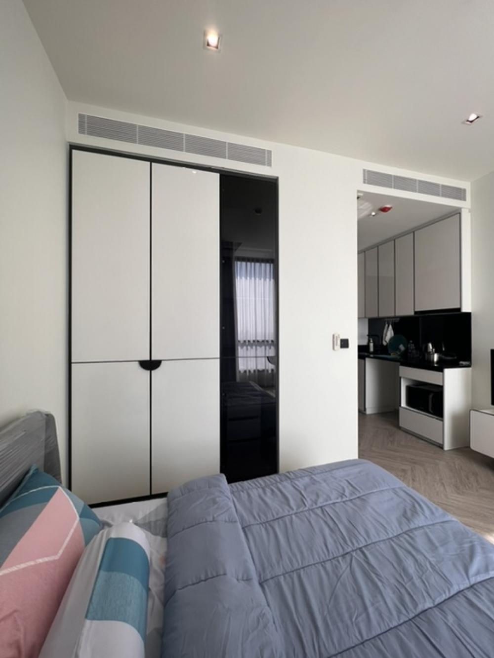 For RentCondoWongwianyai, Charoennakor : 🧧🧧For rent : Chapter Charoennakorn Riverside, BTS Krungthonburi 1 kilo (Charoennakorn 28), viewing please contact Ning 065-451-9256 🥰🥰🥰