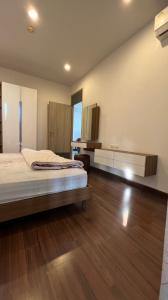 For SaleCondoRatchathewi,Phayathai : (b2033) Condo for sale, Supalai Premier Ratchathewi -🛏️2 bedrooms, 2 bathrooms, 12th floor, with wide order. with city view 🏙️