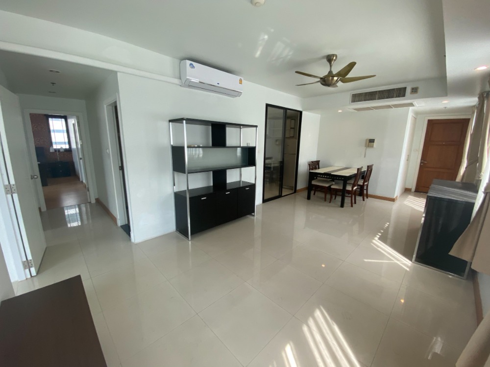 For SaleCondoSukhumvit, Asoke, Thonglor : Supalai Premier place Asoke, next to Srinakharinwirot University. For Sale !!! 8.69 million baht, size 97 sq m, 2 bedrooms, 2 bathrooms, please make an appointment to view.