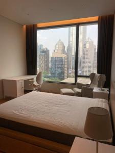 For SaleCondoWitthayu, Chidlom, Langsuan, Ploenchit : Sell! Sindhorn Residence 1 bed 16.5Mb.!!! Garden view of the Embassy of the Netherlands and the Embassy of the United States of America