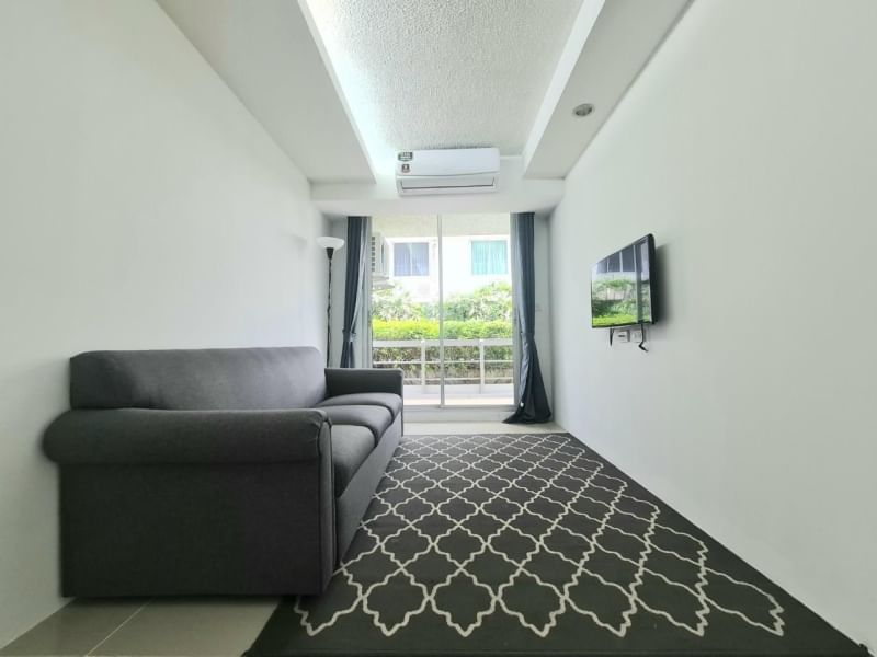 For RentCondoOnnut, Udomsuk : 🔥 Spacious room!! There is a washing machine!! [Waterford Sukhumvit 50] >> Line : @vcassets 🔥