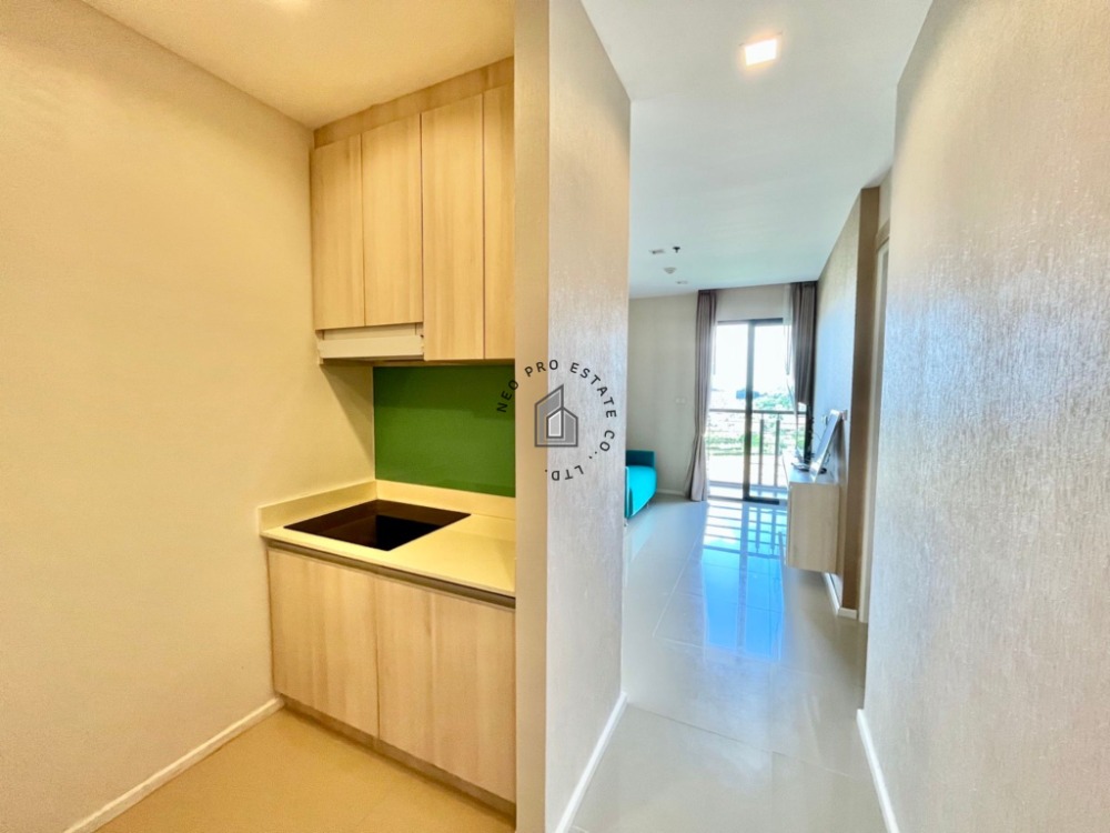 For RentCondoKhon Kaen : Luxury condo for rent, 1 bedroom, 1 bathroom, 110% parking, 24-hour security, fully furnished, ready to move in.