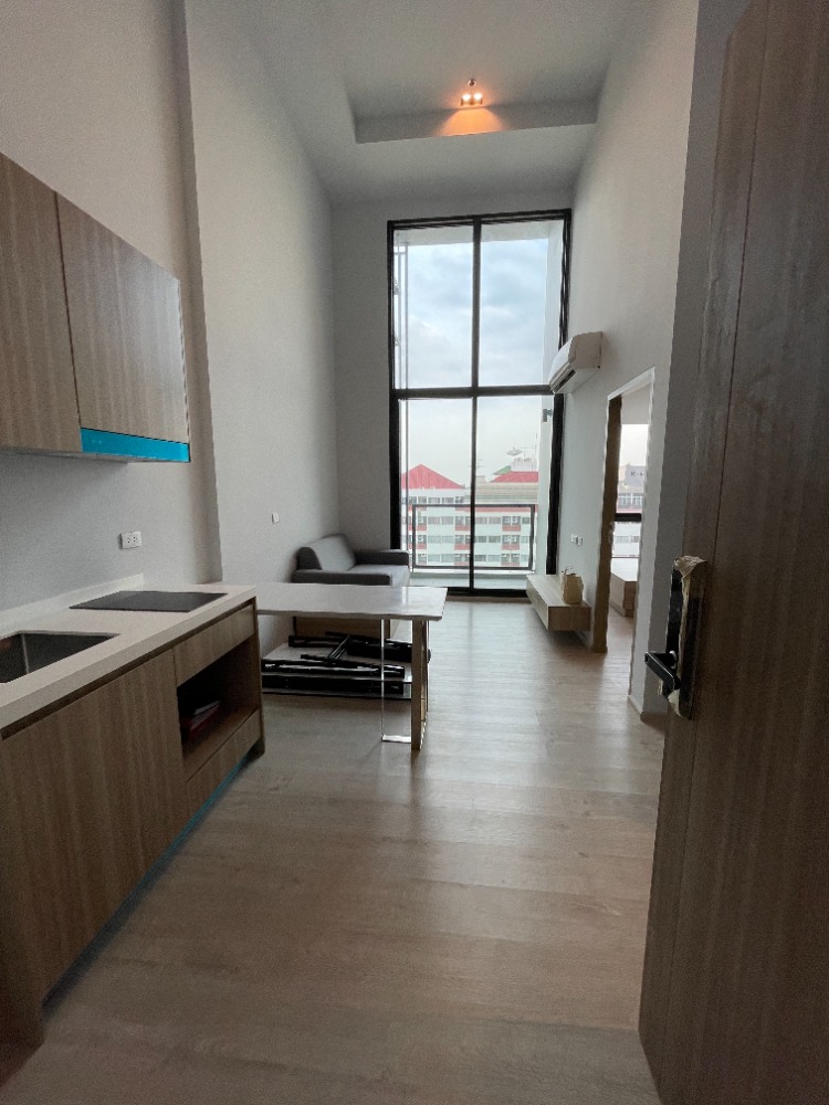 For SaleCondoThaphra, Talat Phlu, Wutthakat : Condo for sale, Altitude Unicorn Sathorn-Tha Phra, usable area 50.83 sq m, 2 bedrooms, 1 bathroom, 8th floor, sold fully furnished, furnished, near BTS Talat Phlu, with SKYWALK that connects directly to the project. luxurious central area Complete with al