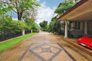 ขายบ้านบางแค เพชรเกษม : ขายด่วน บ้านแปลงใหญ่ ต้นโครงการ นาราสิริ สาทร-วงแหวน 4ห้องนอน 4ห้องน้ำ จอดรถได้มากถึง 5-6 คัน