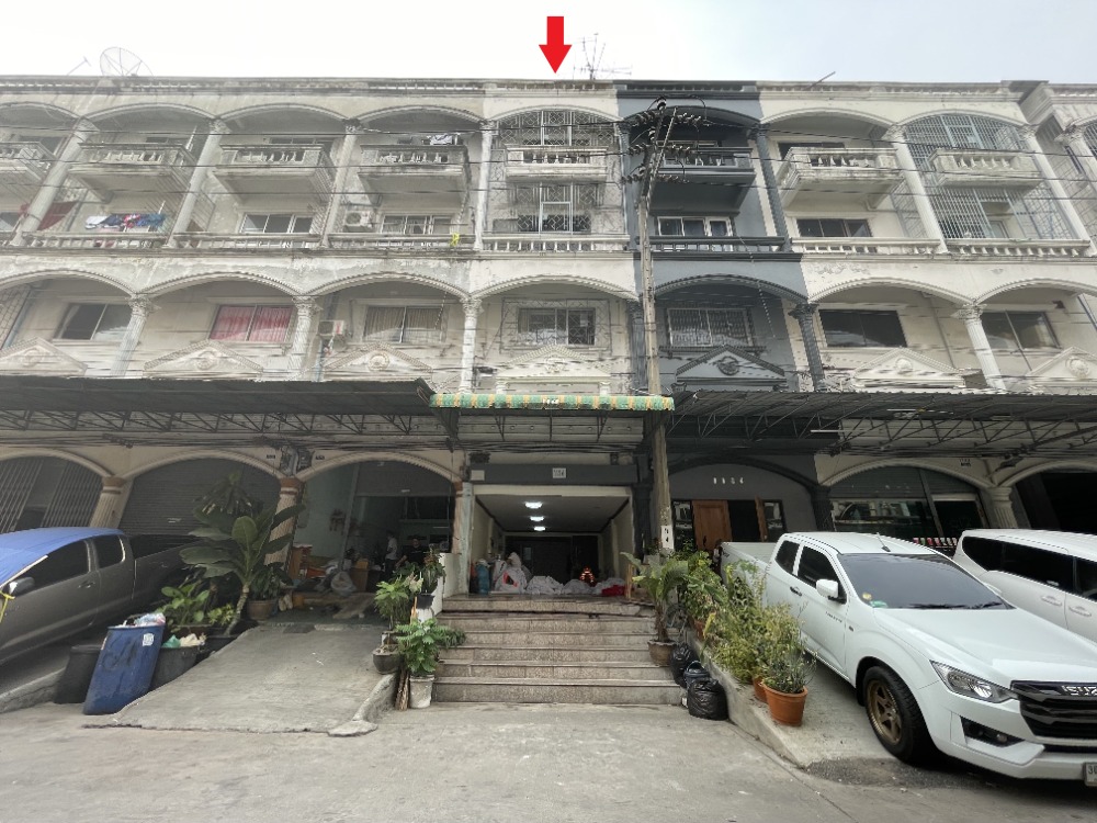 For SaleShophouseBang kae, Phetkasem : Urgent sale!! 5-storey commercial building, Kanchanaphisek 8 (Bang Khae 14), Nong Yai, convenient transportation, near the BTS, very good price.