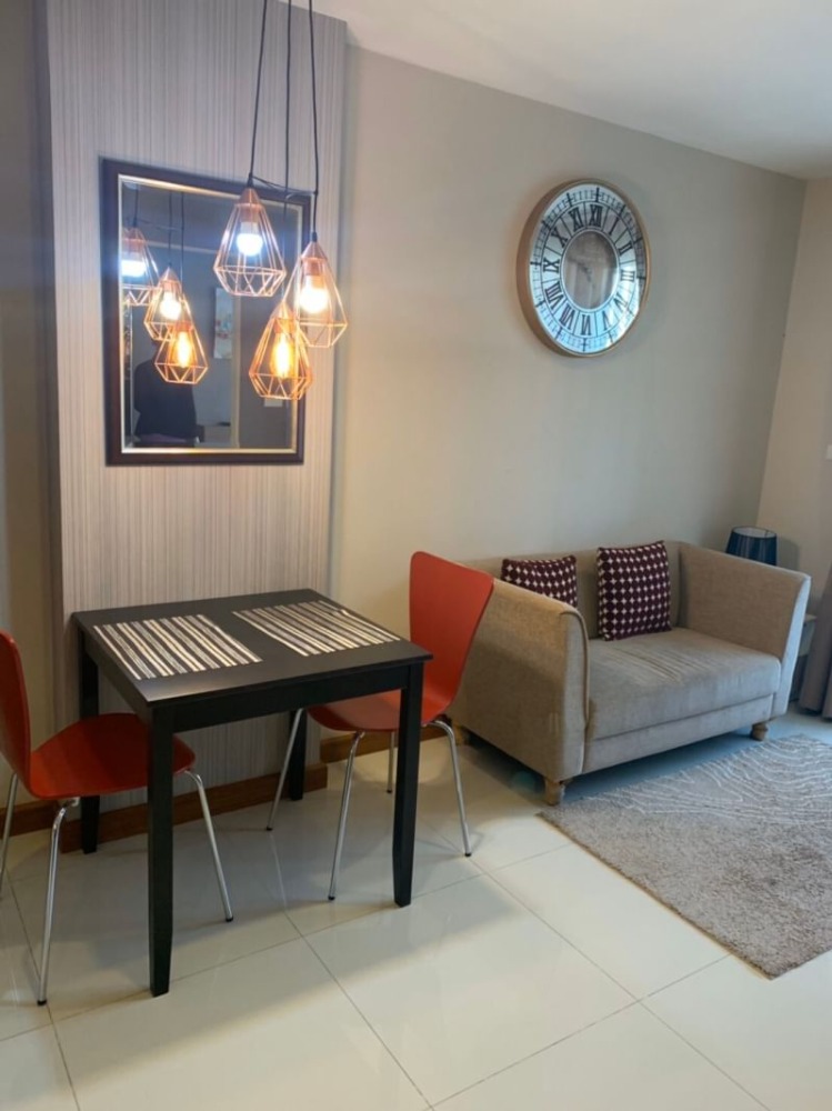 For RentCondoLadkrabang, Suwannaphum Airport : Rent a builtin room, AIRLINK RESIDENCE Condo, Airlink Residence Condo, very cheap price, 1 BED 38 square meters, building 3, floor 4 # with a front-loading washing machine
