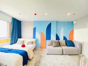 For SaleCondoThaphra, Talat Phlu, Wutthakat : Live free for 2 years! Cheapest price, guaranteed Condo Elio Sathorn-Wutthakat, 1Bedroom, start 2.XX, free furniture, free electrical appliances You can talk to chic.