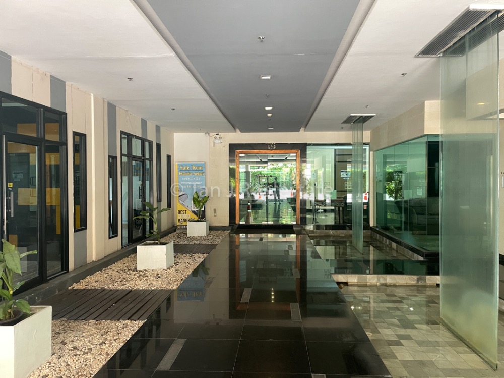 ขายคอนโดสาทร นราธิวาส : IVY SATHORN10 Fully Furnished คอนโดใจกลางสาทร แต่งครบ