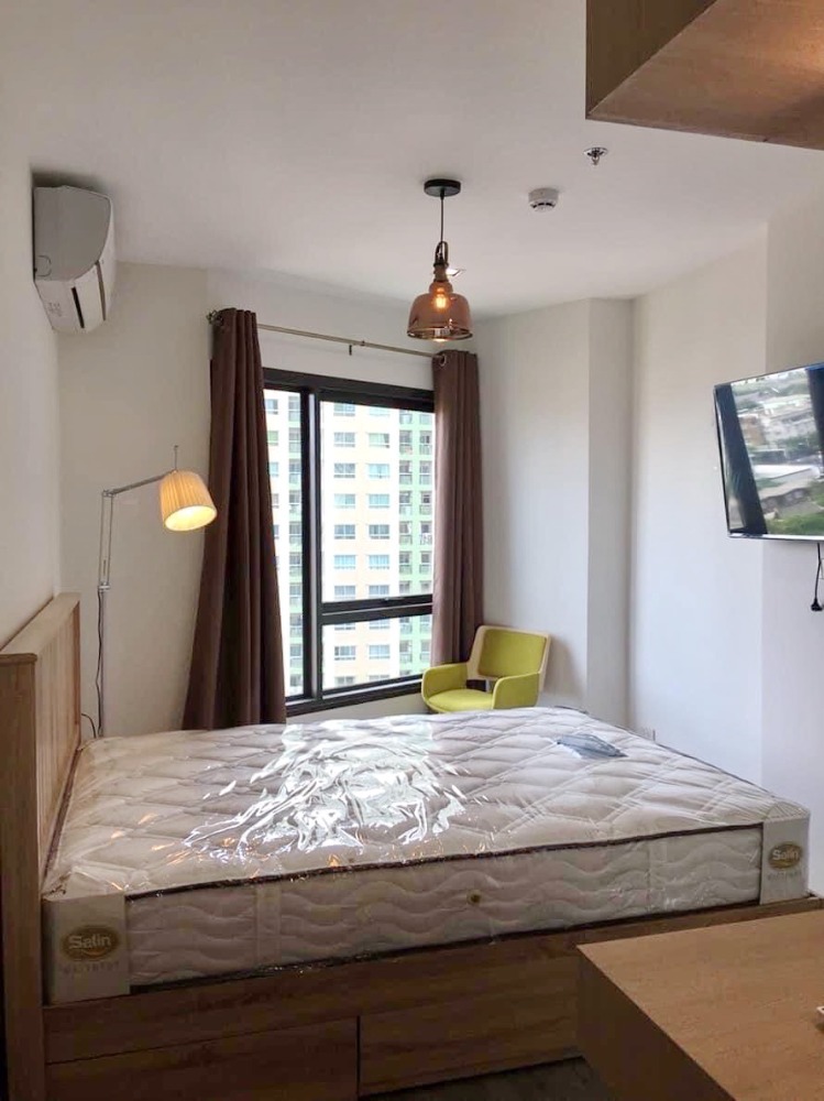 For RentCondoPattanakan, Srinakarin : RPT160 Rich Park @ Triple Station 27sqm. 12th-A, 9,000 baht 094-549-4104