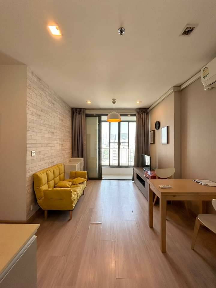 For RentCondoRatchathewi,Phayathai : Condo for rent, Ideo Mobi Phyathai, near BTS Phayathai, 2 bedrooms, 2 bathrooms, 52 sq m, 10th floor, clear view, beautiful, 28,000 baht / month, interested call 097-4655644 T.C HOME