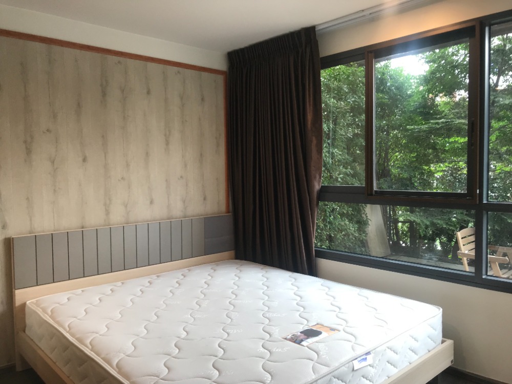 For RentCondoOnnut, Udomsuk : Condo for rent, Ideo Sukhumvit 93, size 45 sq m., 1 bedroom, 1 bathroom, special room type with a large area at the back of the room with the garden. Nearby Bangchak BTS station, only 50 meters.