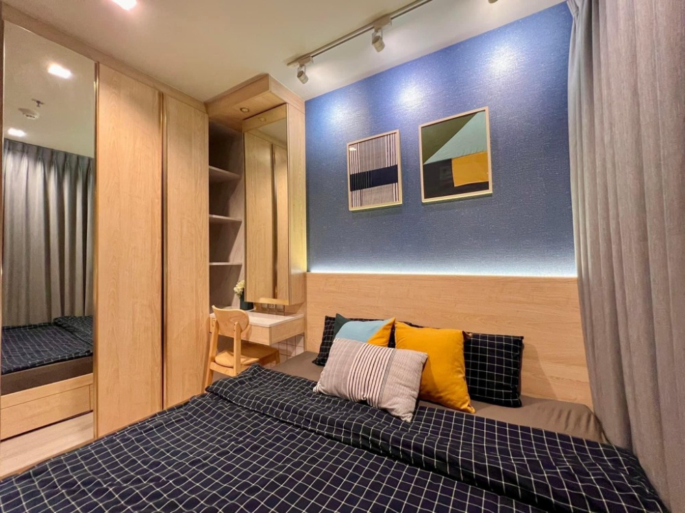 For RentCondoRama9, Petchburi, RCA : Quick rental !! (Life Asoke Rama9) ready to stay on April 19, 2023, recommend to hurry up and transfer. Book first come first serve, Building B, 11th floor (north), Samsen canal view, size 35.64 square meters, 2 bedrooms, 1 bathroom, built-in closed kitch