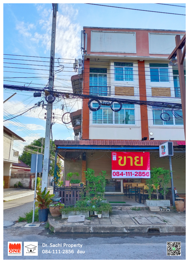 For SaleShophouseChiang Rai : Commercial building for sale, Rim Khong Road, Soi 1, corner room, 3 floors, 21 sq m., good location, Chiang Saen District, Chiang Rai Province