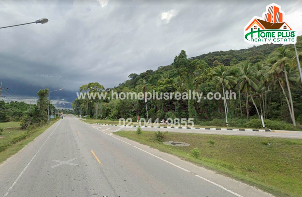 For SaleLandNarathiwat : Land in Kaluwo Nuea Subdistrict, Mueang District, Narathiwat, area 827.5 square wah (near Ban Hua Khao School), corner plot next to rural roads. Ban Khao Tanyong - Ban Baya