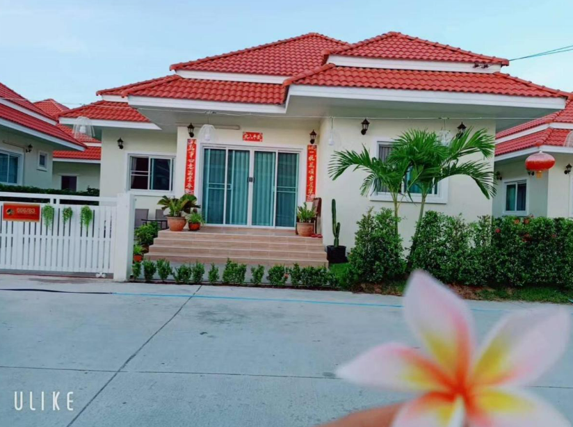 For RentHouseKasetsart, Ratchayothin : Hua Hin Chinatown Villa for Rent: 1800 baht /night | 华欣唐人街别墅出租：1800泰铢/晚