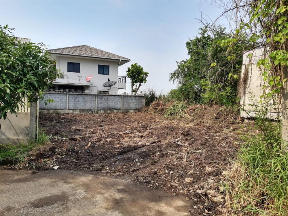 For SaleLandLadkrabang, Suwannaphum Airport : Land for sale in Soi Chaloem Phrakiat Rama IX Soi 62, Thep Thani Village, Soi 8