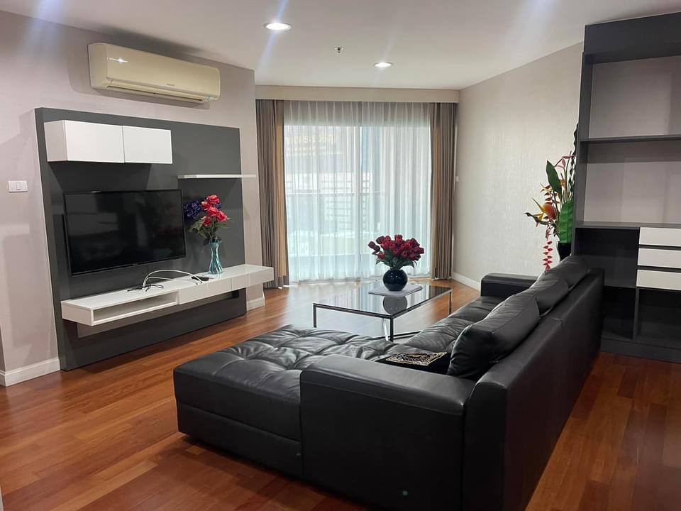 ขายคอนโดพระราม 9 เพชรบุรีตัดใหม่ RCA : [Sale] Belle Rama9 105.73 sq.m. 3 Bed 2 Bath 8 Floor 11.9 ล้าน โทร 093-6292247 นัท