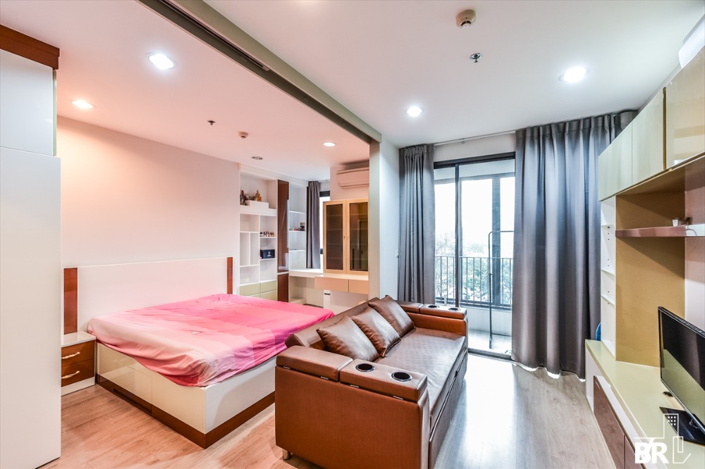 For SaleCondoRatchathewi,Phayathai : Selling a very good condition room, Ideo Q Ratchathewi (1 bedroom, 35 sq m), only 5.5 mb, contact Khun Nut 0971507385.