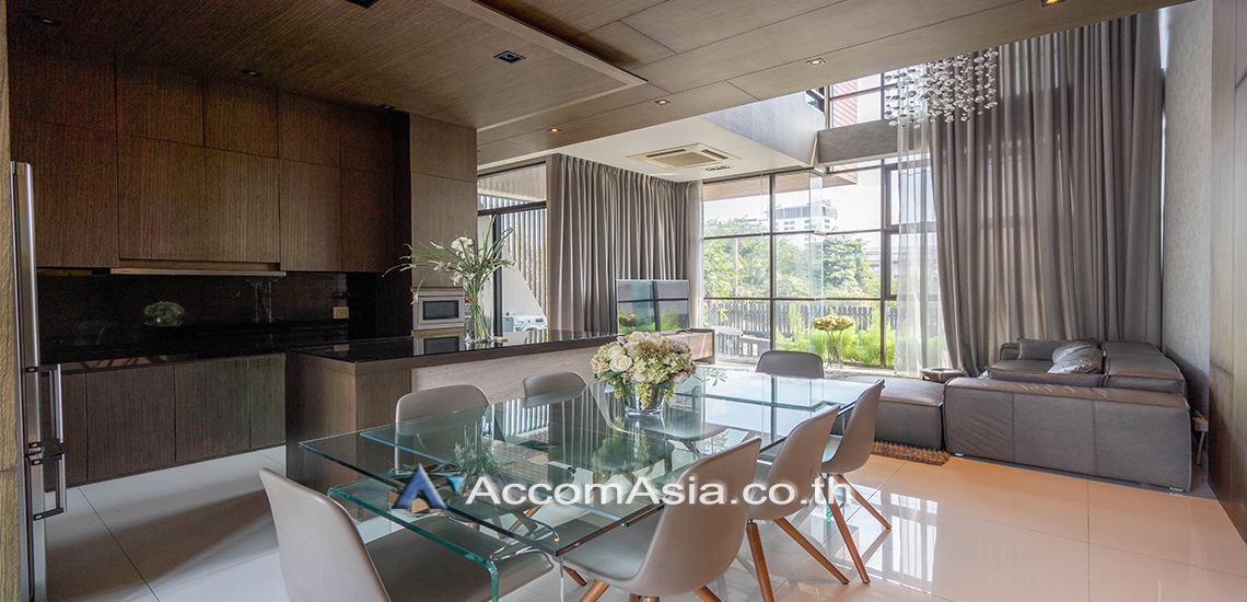 For SaleTownhouseOnnut, Udomsuk : Private Swimming Pool | 3 Bedrooms Townhouse for Sale and Rent in Sukhumvit, Bangkok near BTS Ekkamai at The Park lane 22 (AA25612)
